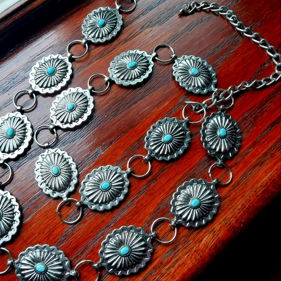 Concho Belt Adjustable - Picture 3 of 4